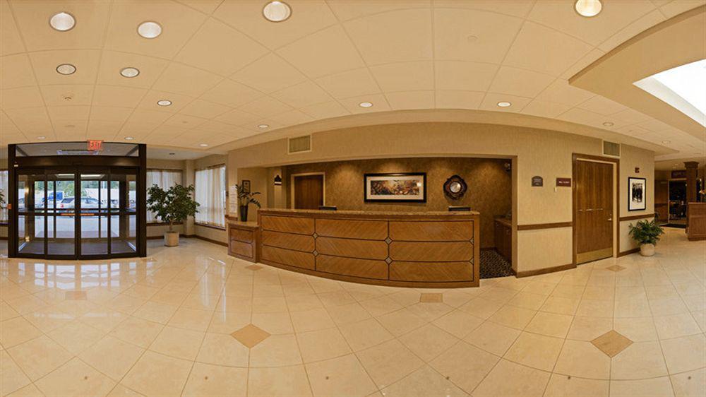 Holiday Inn Express Boston Brockton By Ihg Экстерьер фото