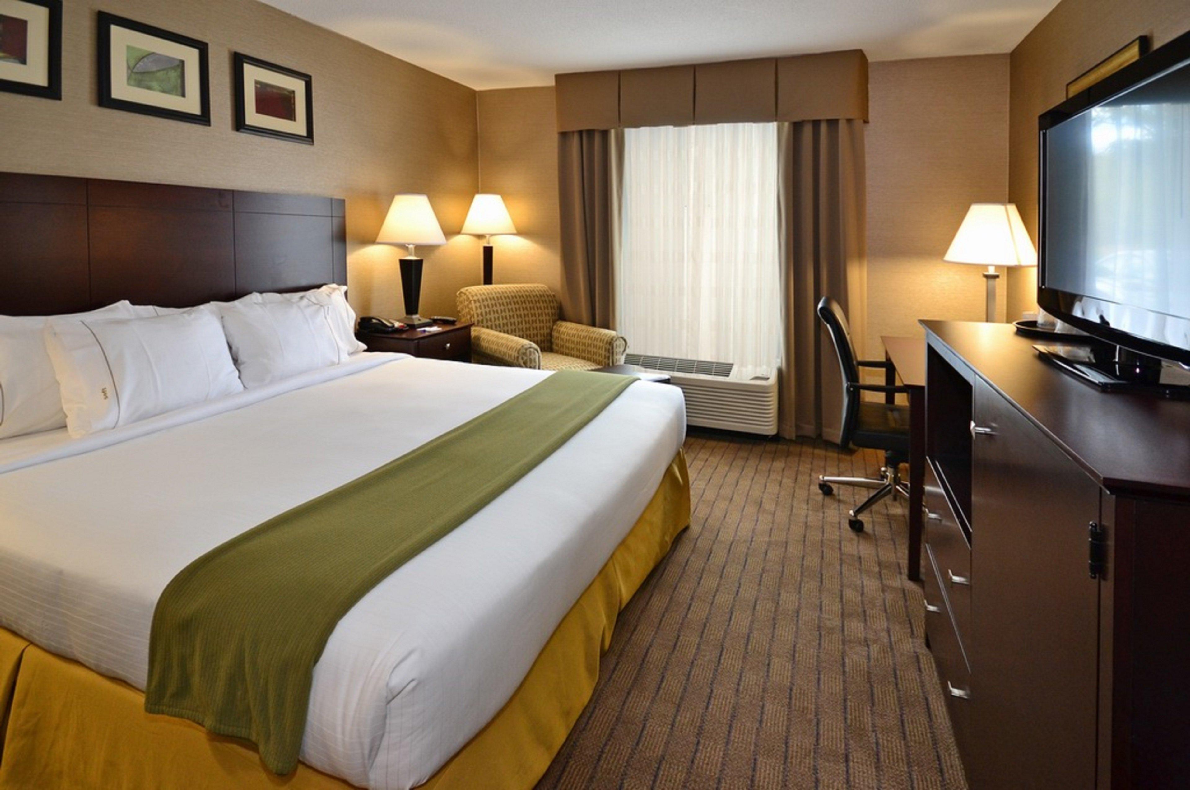Holiday Inn Express Boston Brockton By Ihg Экстерьер фото