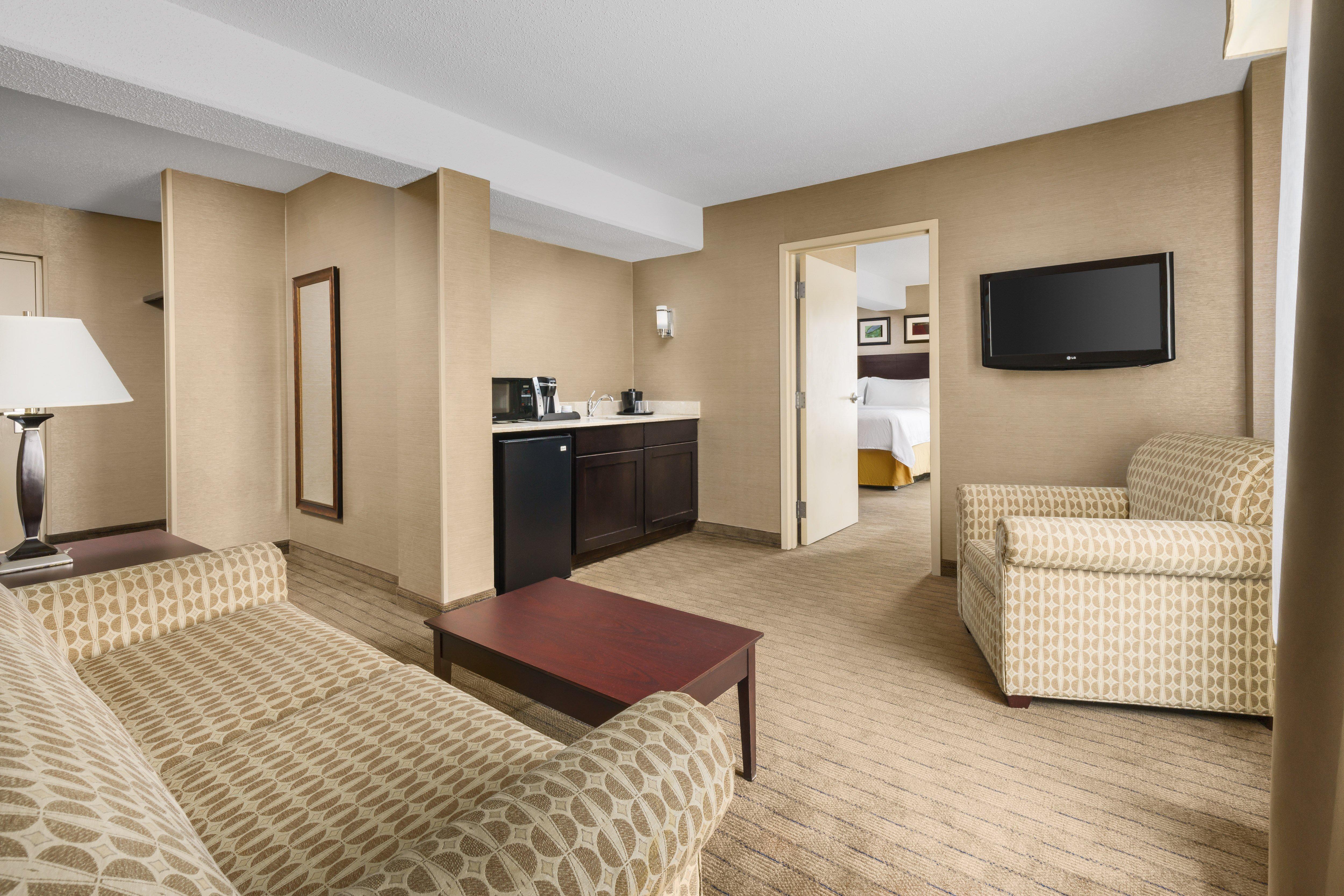 Holiday Inn Express Boston Brockton By Ihg Экстерьер фото